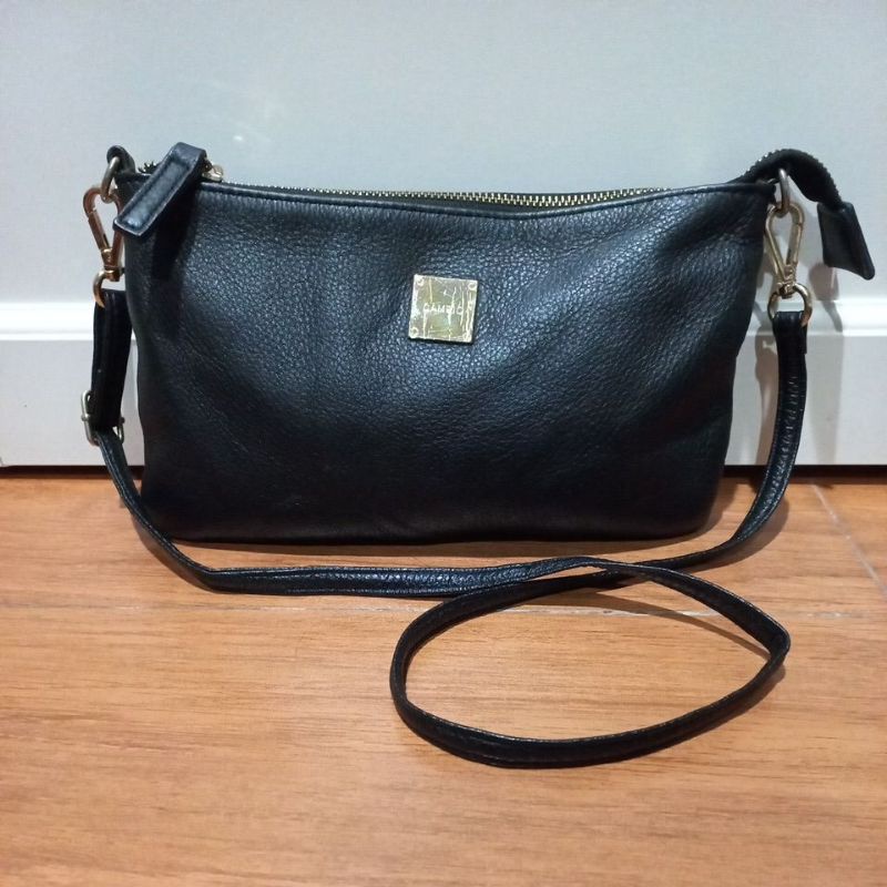 Preloved sling bag Cambio