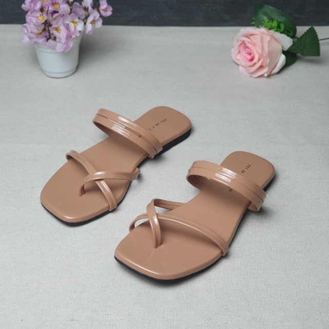 Sandal Flat Wanita Hak 1 cm Ivanka (UR.14)