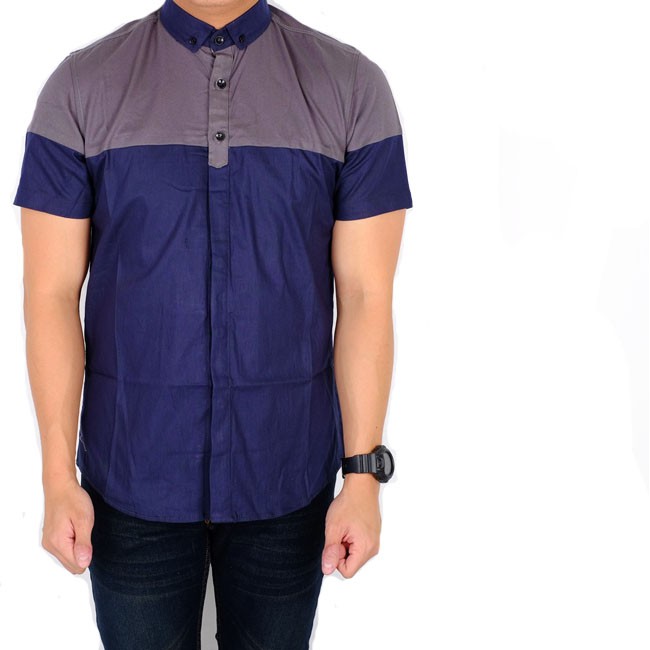 Kemeja pria lengan pendek coklat polos motif tribal Kemeja pria lengan pendek coklat polos motif tribal