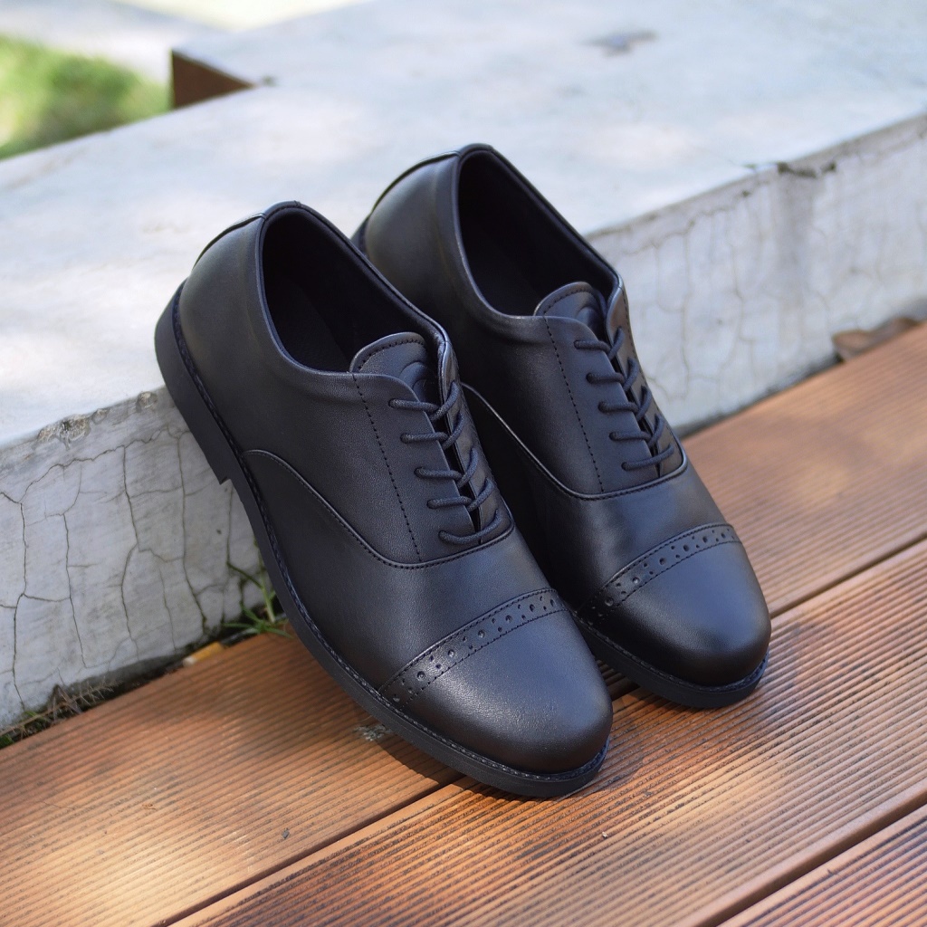 GUSTAV BLACK ORIGINAL x GREATA Sepatu Kulit Sapi Asli Hitam Pria Formal Pantofel Tali Kerja Kantor Dinas Resmi Guru Kantoran Pesta Undangan Wedding Kondangan Nikah Kuliah Semi Casual Derby Modern Oxford Genuine Leather Men Footwear Keren Terbaru Kekinian