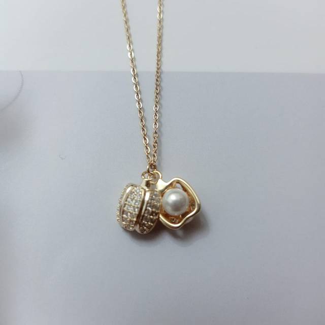 KALUNG APPLE MUTIARA / KALUNG TITANIUM ANTI KARAT / KALUNG WANITA / KALUNG LIONTIN / KALUNG FASHION