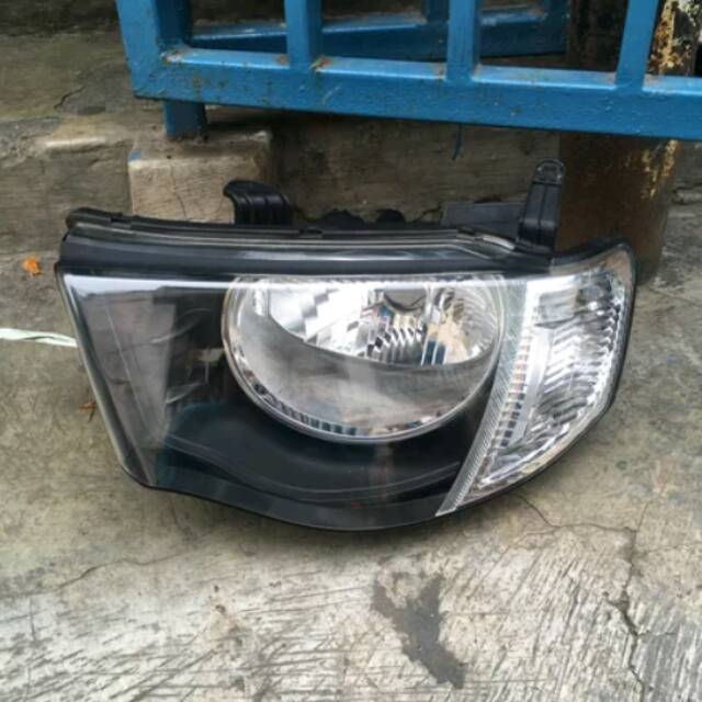 Headlamp lampu depan new strada triton