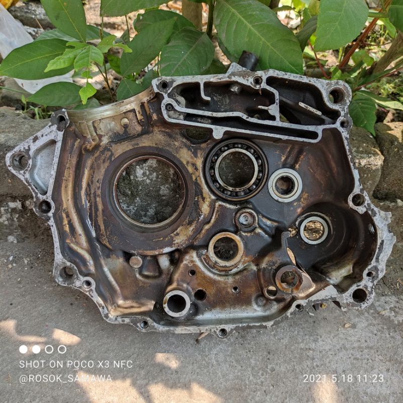 KALTER KARTER CARTER KRENGKES RENGKES CRANKCASE KANAN GL MAX GL PRO SERIES BLACK ENGINE GL 100 GL 12