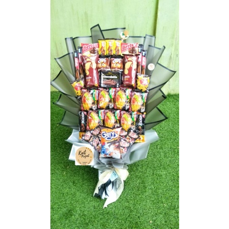 

bucket snack / bouquet snack / buket snack /kado ulangtahun / kado graduation /hadiah wisuda