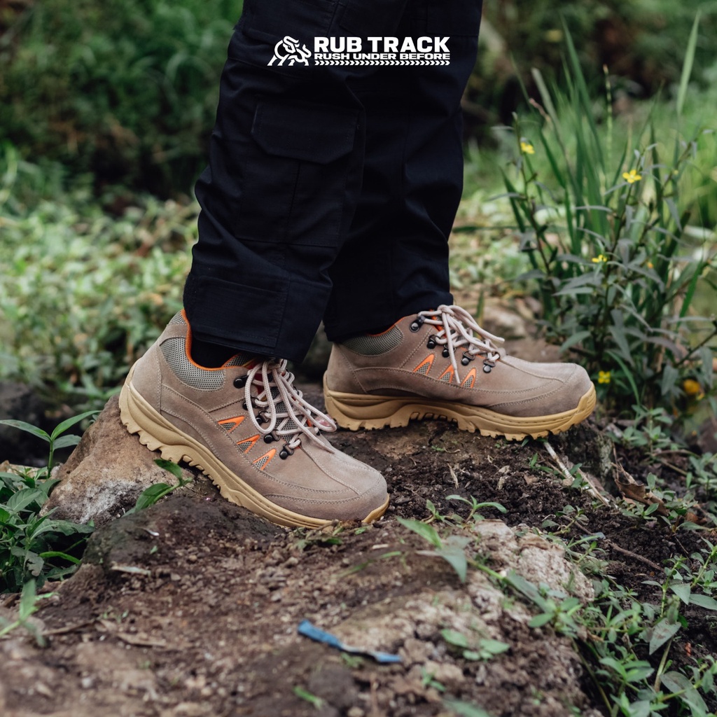 RUBTRACK STEGO SUEDE SEPATU SAFETY RUBICON STEGO SEPATU BOOTS PRIA SAFETY UJUNG BESI TRACKING PROYEK KERJA TOURING SEPATU GUNUNG RUB TRACK