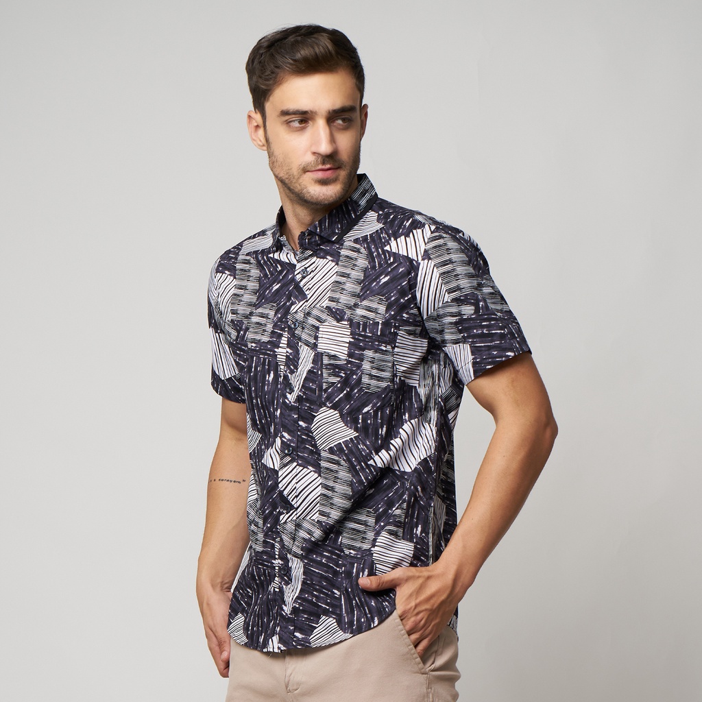 RGB Clothing Company Kemeja Pria Lengan Pendek Print Motif Abstrak RHMP1108105