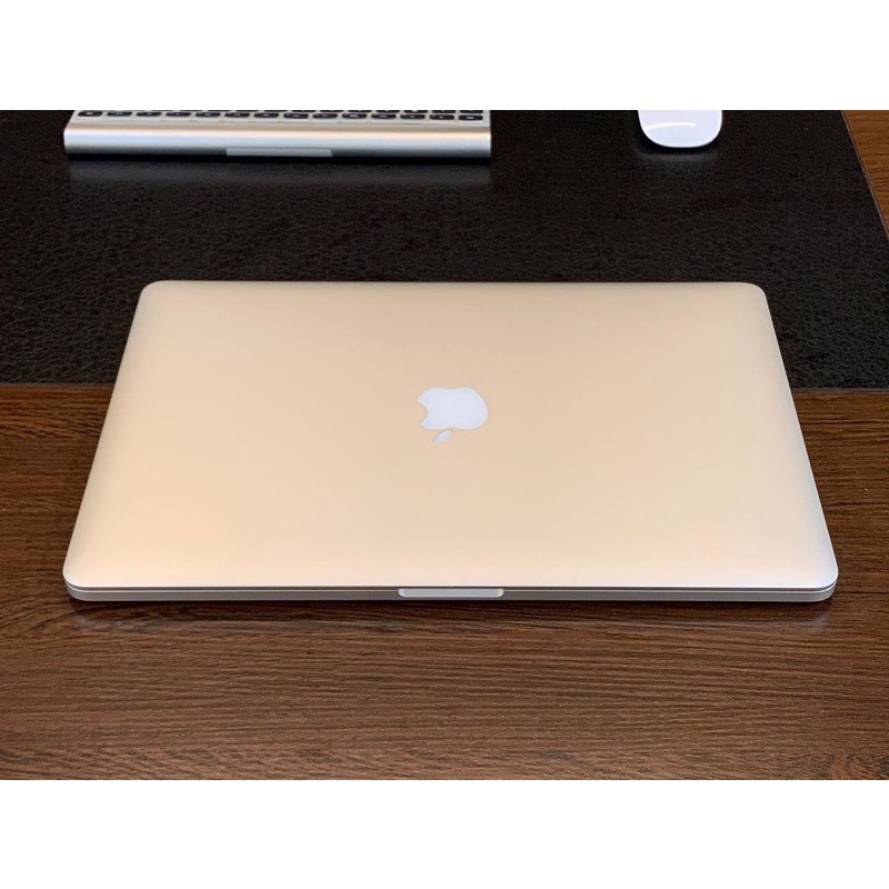 Macbook pro Retina 15 inch 2015 Ram 16Gb Ssd 256Gb intel i7