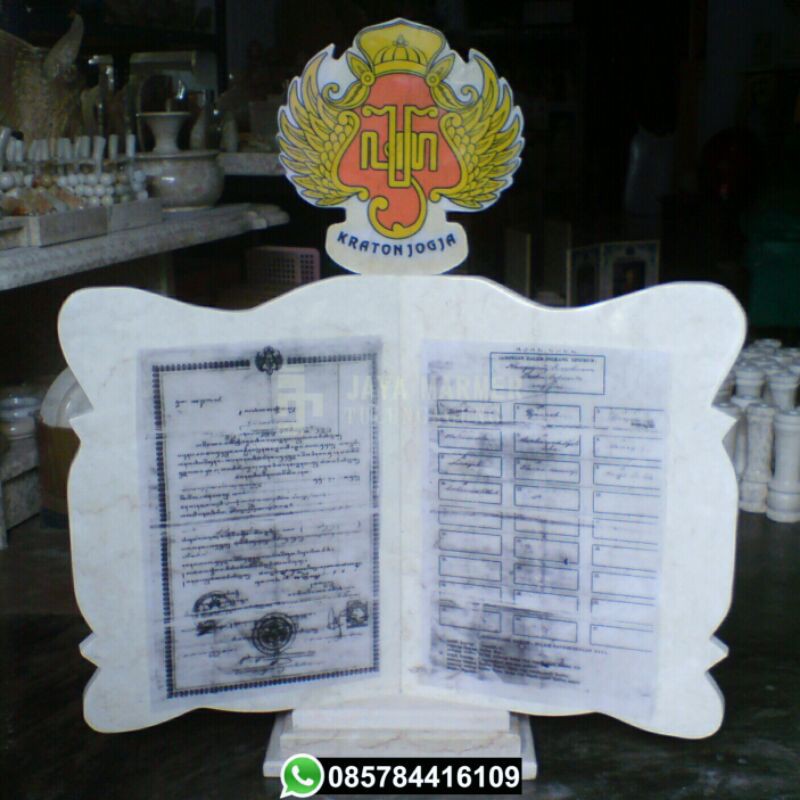 

Vandel Marmer Dokumen Sejarah Custom