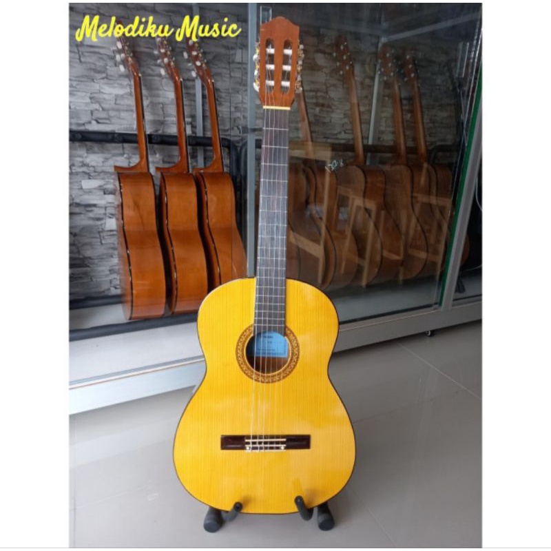 Gitar Classic C310 Senar Nylon Tanam besi