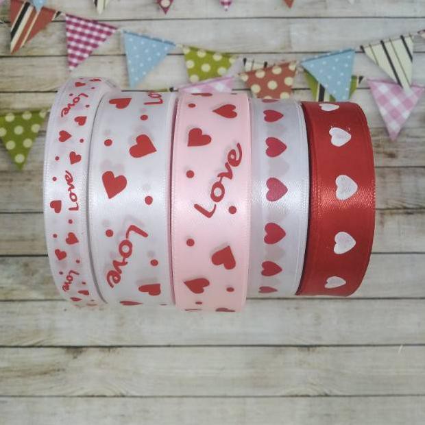 

[BACA DESC] Pita valentine satin motif hati love heart pita hampers parcel rol 20 yard