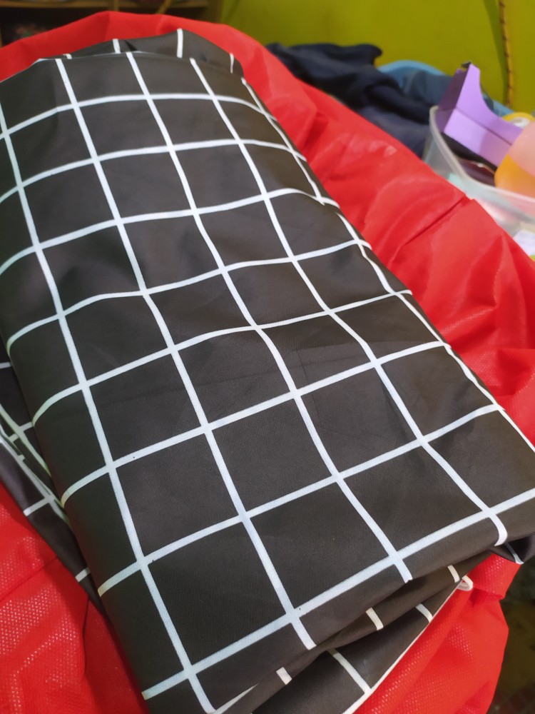 Sprei Motif Kotak Hitam/abu Abu/merah/biru/putih( Tanpa Bedcover)