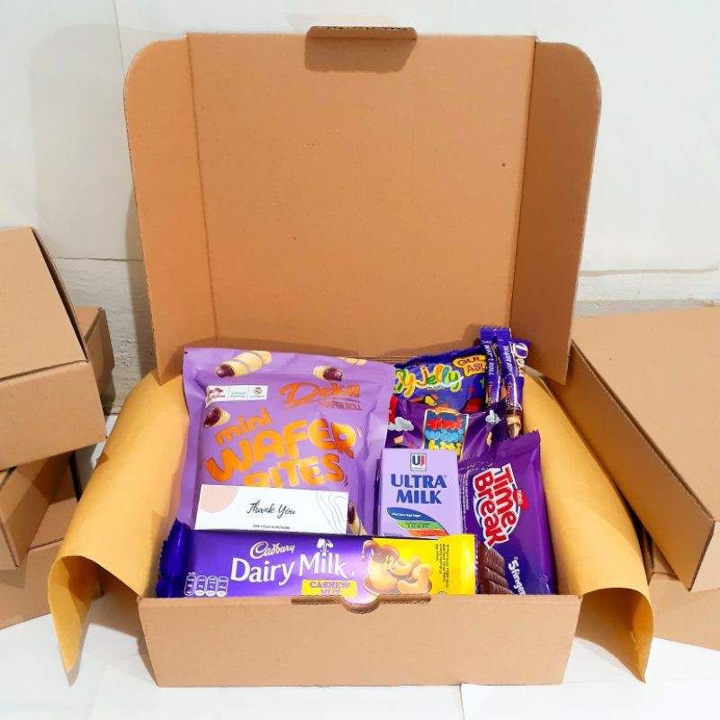 

SNACKBOX / GIFTBOX / HAMPERS - PURPLE EDITION