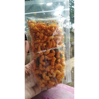 

seblak Noni Noni pedas khas daun jeruk asli