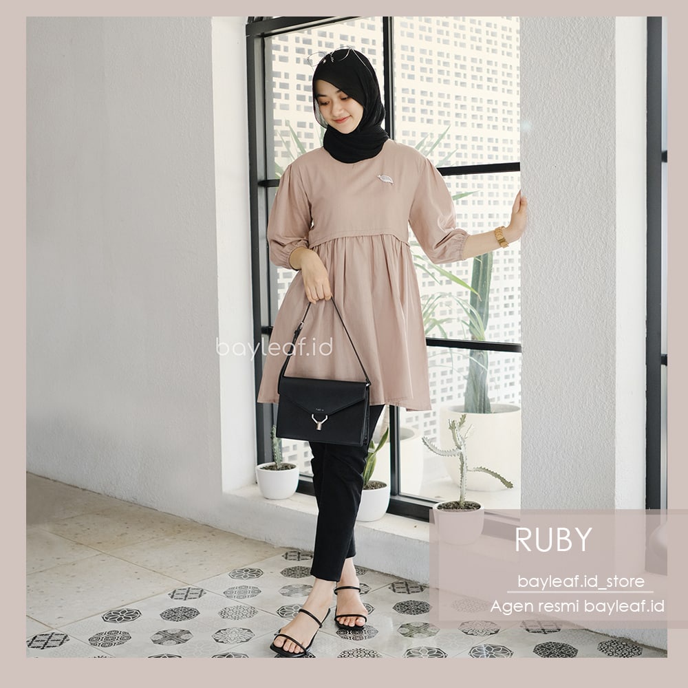 RUBY COTTON BLOUSE FROM BAYLEAF.ID
