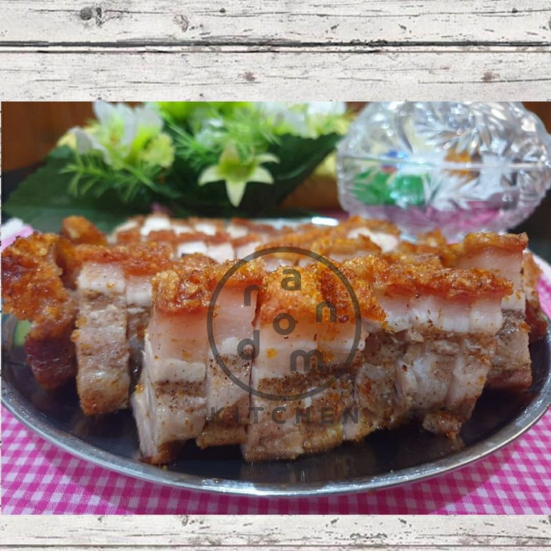 

Random Kitchen / Siobak / Panggang Babi / Babi Panggang / Siobak Garing / 500 gram siobak