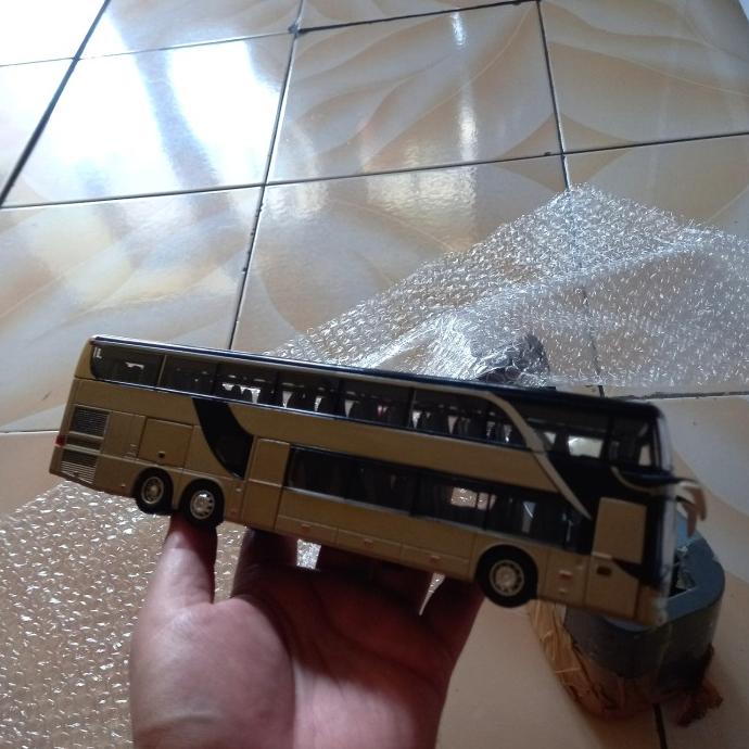 diecast bis double decker tingkat miniatur