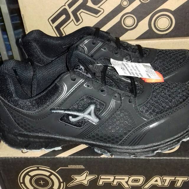 Pro att running hitam