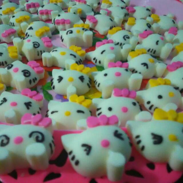 

COKLAT KARAKTER HELLO KITTY/toples/kiloan/satuan ecer