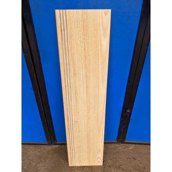 granit anak tangga motip kayu coklat muda/terang