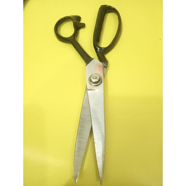 

CUCI GUDANG GUNTING TAILOR / gunting kain / gunting penjahit / gunting besar serbaguna
