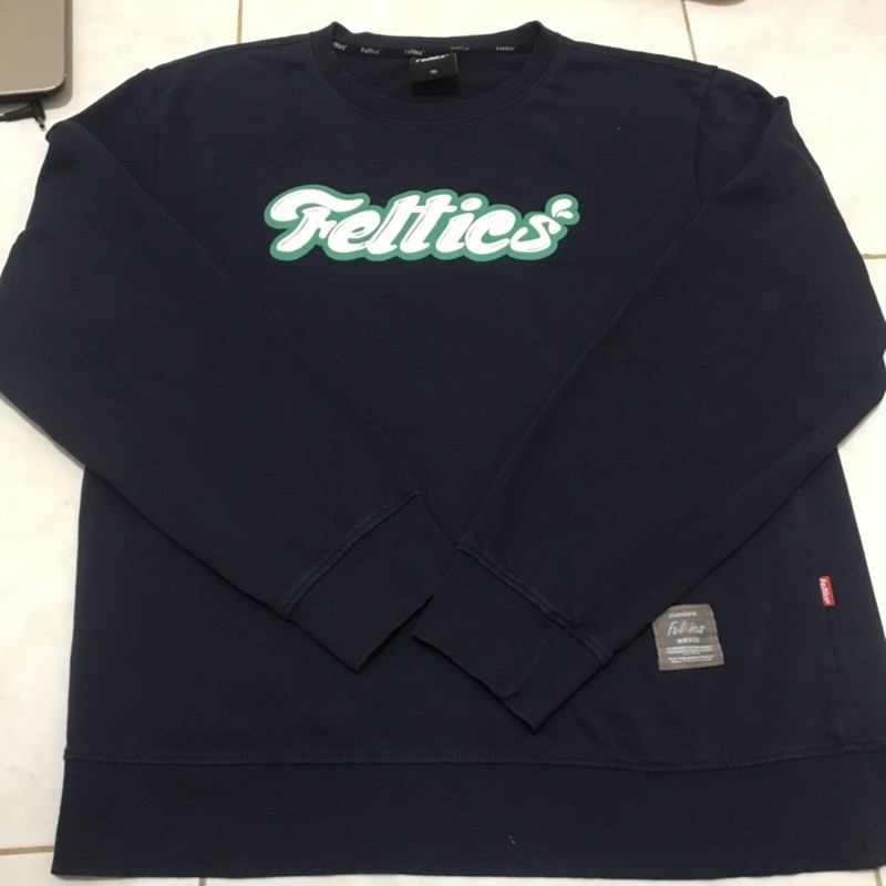 Feltics crewneck