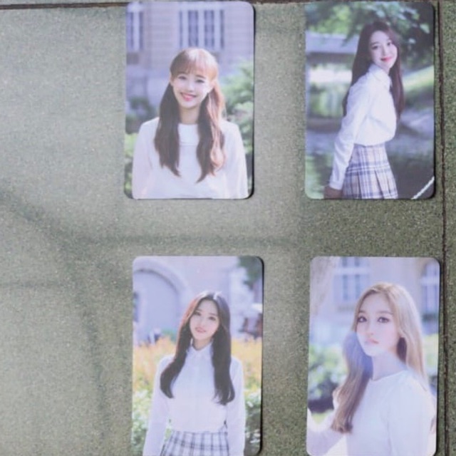 Loona YYXY Chuu Yves Olivia Hye Gowon from Album Mormal Version PC Photocard