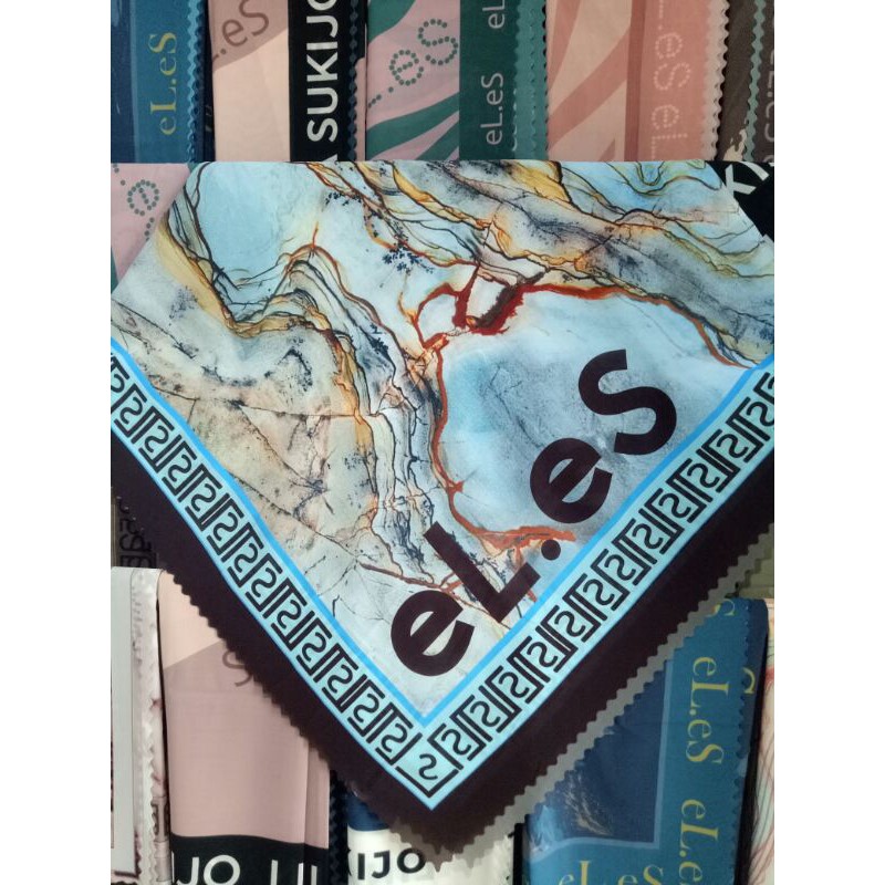 scarf eL eS by Lina Sukijo