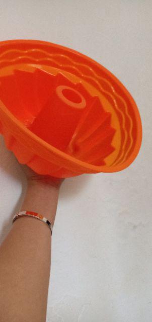 Cetakan Silikon Kue / Puding Swirl