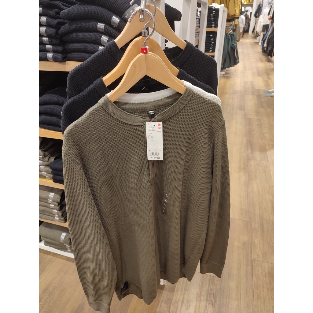 UNIQLO - MEN T-Shirt Waffle Henley Neck Lengan Panjang
