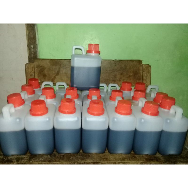 

Madu hitam klanceng 100% asli tanpa campuran. 500gr.