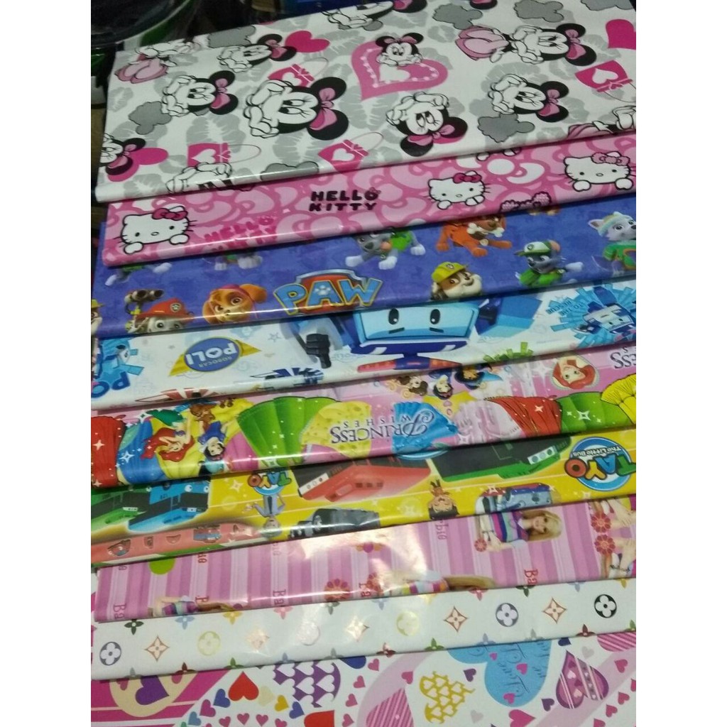 

KERTAS KADO BERKARAKTER