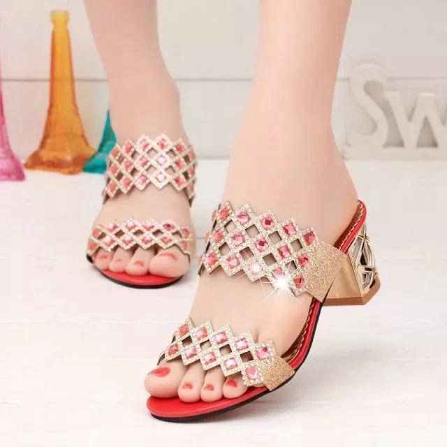 Sepatu Hak Tinggi Wanita Model Ujung Bulat 11cm Warna Sepatu Hak Tinggi Wanita Model Ujung Bulat 11cm Warna