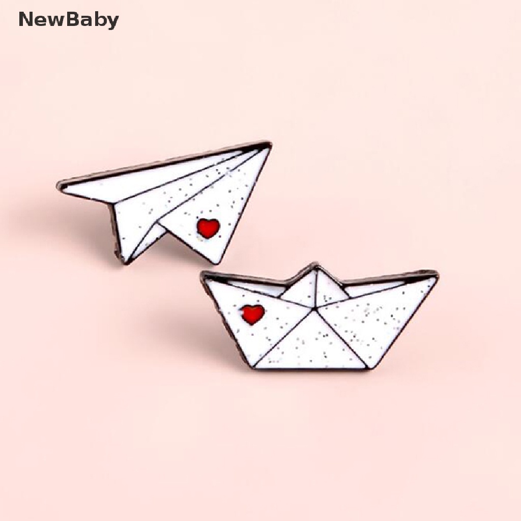 Newbaby Bros Pin Enamel Bentuk Kartun Pesawat Kertas Untuk Aksesoris Tas