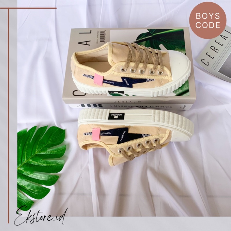 Sepatu Sneakers BOYSCODE petir / Sepatu Casual Pria Wanita / Sepatu Tai