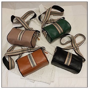 ( 2PC 1KG ) GTBI998878018 New Arrival  !!!  Tas Selempang Wanita Import  Premium Terbaru