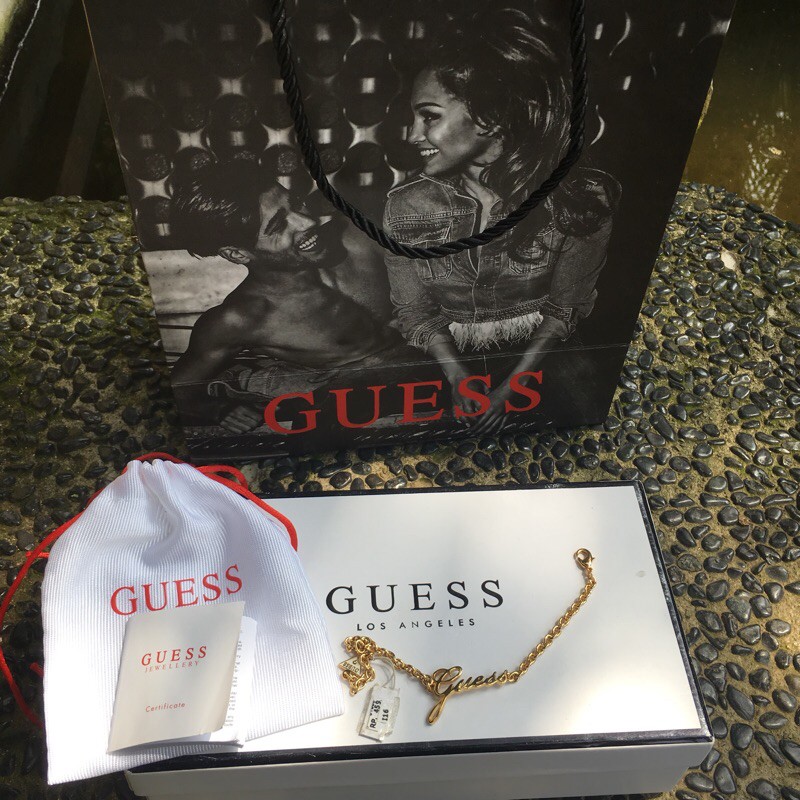 Sale Gelang Guess Tulisan “Guess” Warna Gold