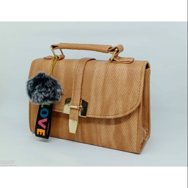 Tas selempang slipbag wanita fashion 609