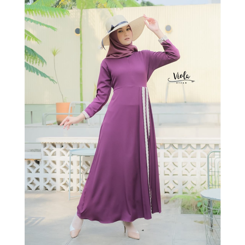 Gamis DAVINA NADIFA ORI by viola hijab itycrepe polos polka ootd syari busana muslimah terbaru overall look baju fashion longdress