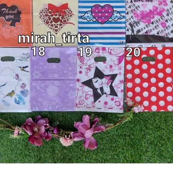 

❤ ❤Kantong plastik plong MOTIF 25 x 35.kresek motif olshop .Kantung plong olshop