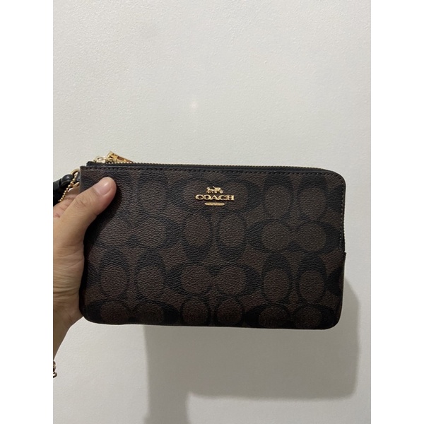 Preloved wristlet coach original vvgc