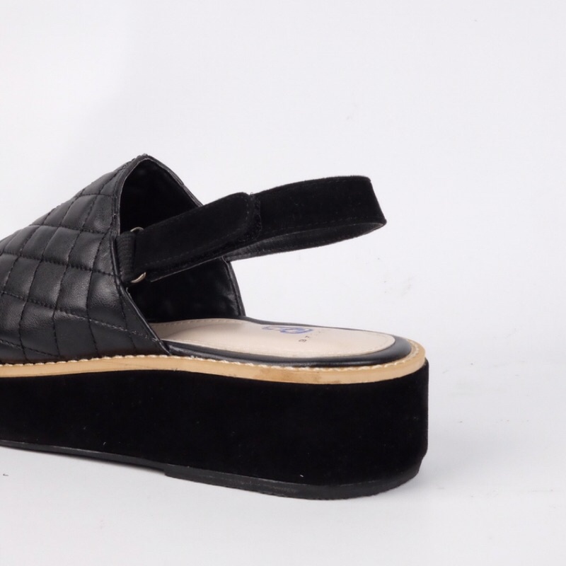 [SIAP KIRIM] BRShoes57 Hitam Sandal Wedges Casual Wanita