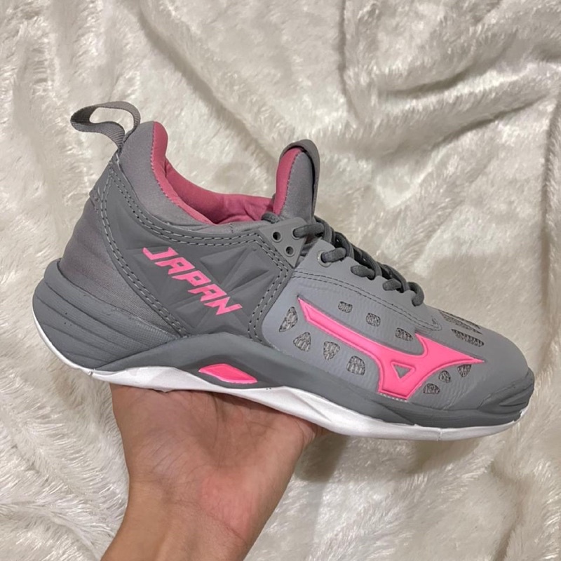 mizuno momentum