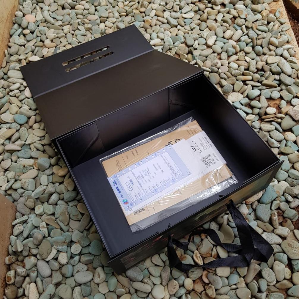 

Box Lipat Magnet Branded 01 (Free Fakebill+Bubblewrap)