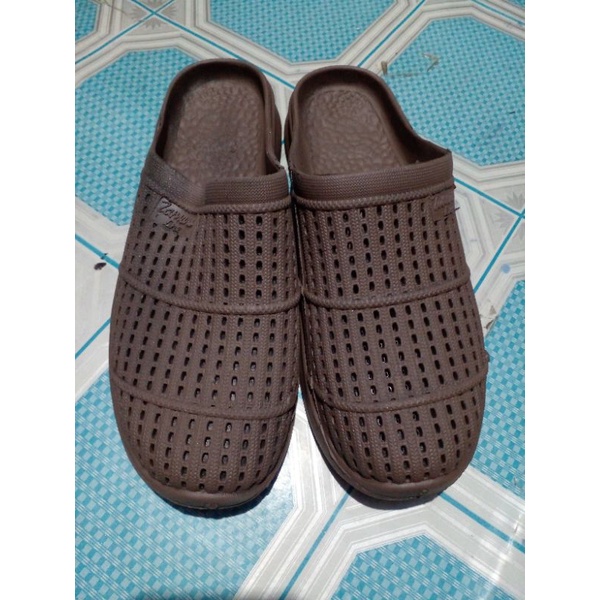 223 / sandal slop untuk pria merk tamara size l - ll