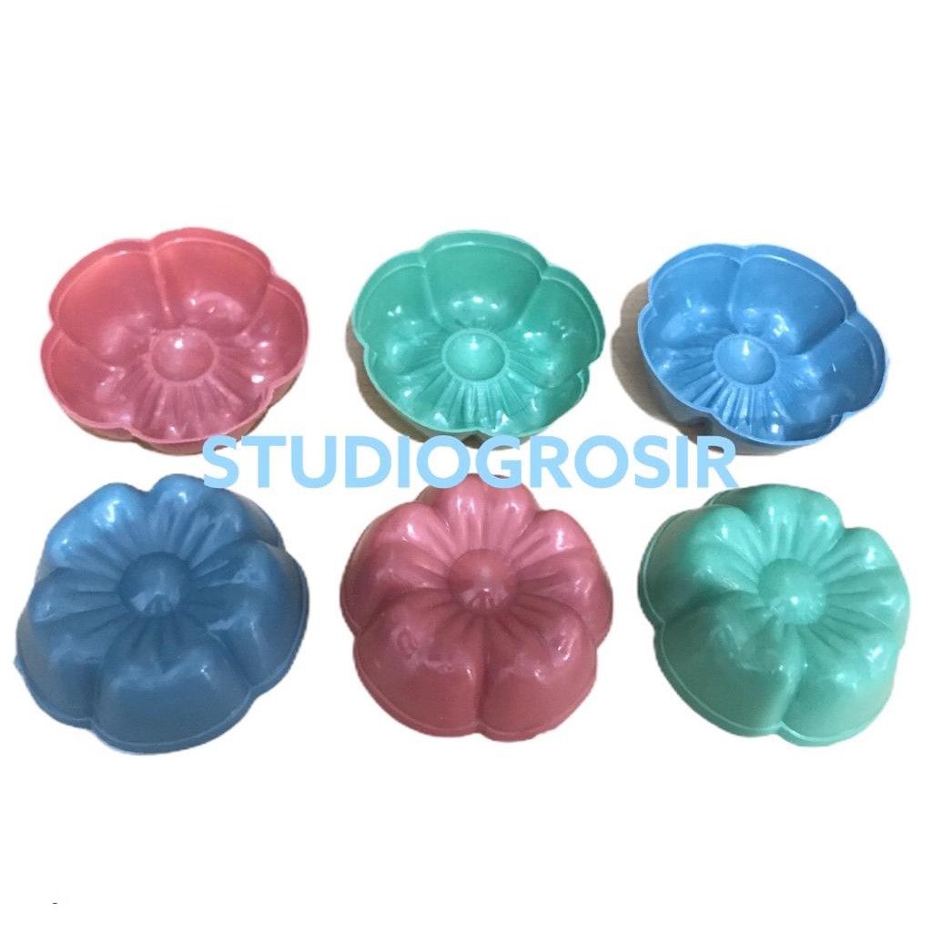 Cetakan Plastik kue Kukus Mekar Muffin Plastik Besar Pendek Bunga Sakura Jumbo / 4 hati waru