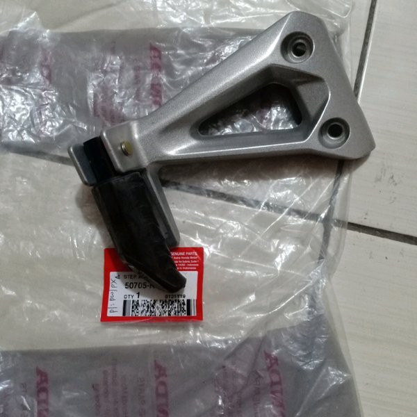 sprepart step assy L pillion 50705-KWB-600 original Honda