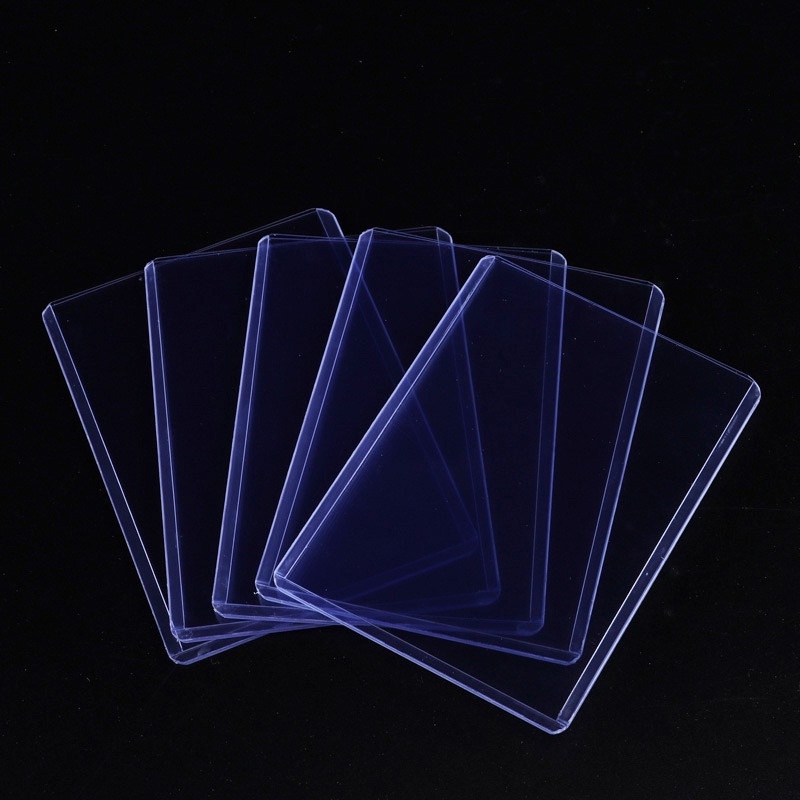 Holder Pelindung Kartu Game Bahan Plastik Transparan Tahan Air Warna Biru