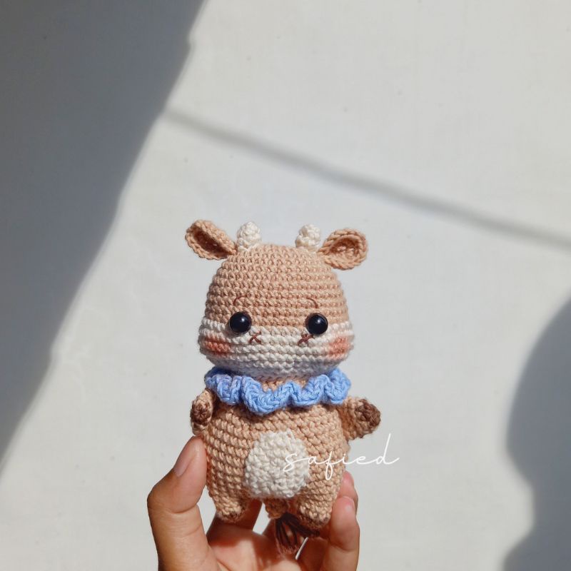 Boneka Rajut Sapi / Cow Amigurumi  (Boneka Rajut / Crochet Doll)