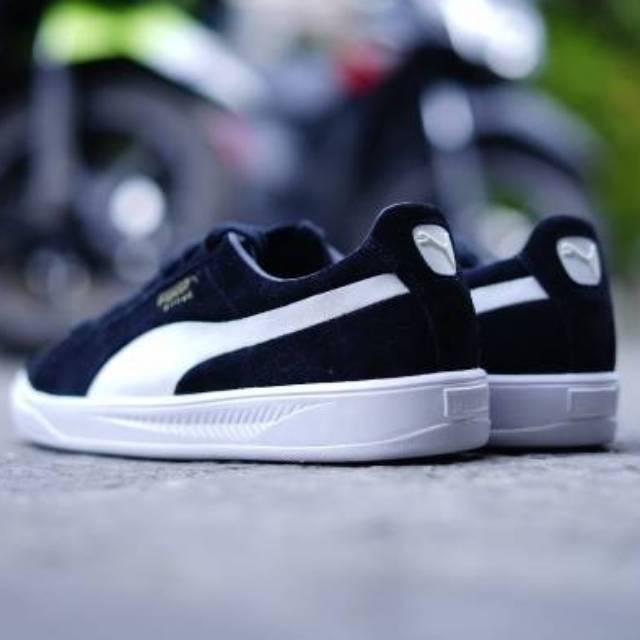 Original BNIB Sepatu Casual Puma Suede Ignite Black White