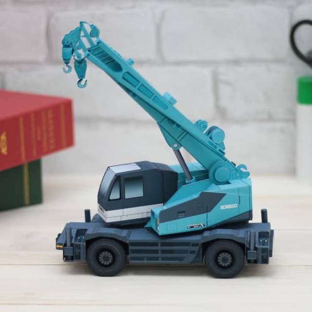 Mobil Panther X250 Papercraft